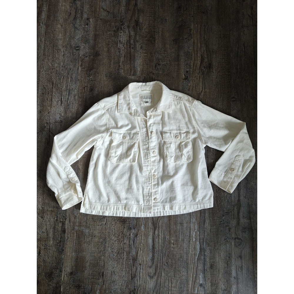 Cozy Cotton Women's Cream White Button up Shirt Size Medium American Eagle